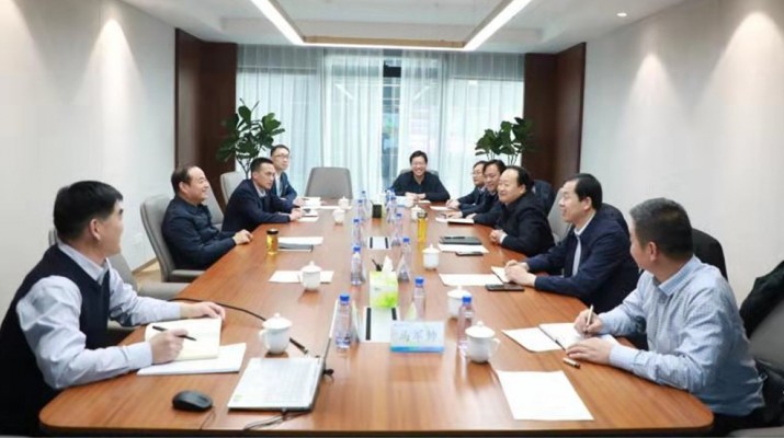 酒泉市肅州區(qū)委副書記、區(qū)長(zhǎng)王永宏一行到訪集團(tuán)公司